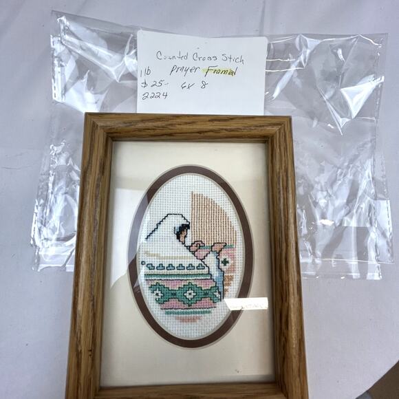 Prayer Counted Cross Stitch in frame 6 x 8" USA handmade mother Mary - Picture 5 of 5